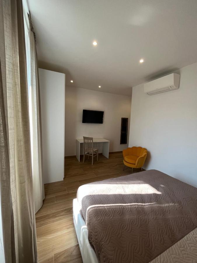 Levante Central Rooms Levanto Exterior photo